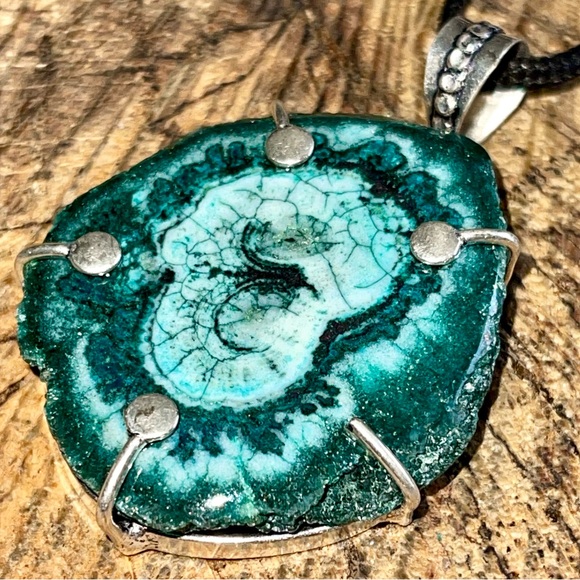 Blue Green Large Round Solar Quartz Pendant 2” - Picture 6 of 9